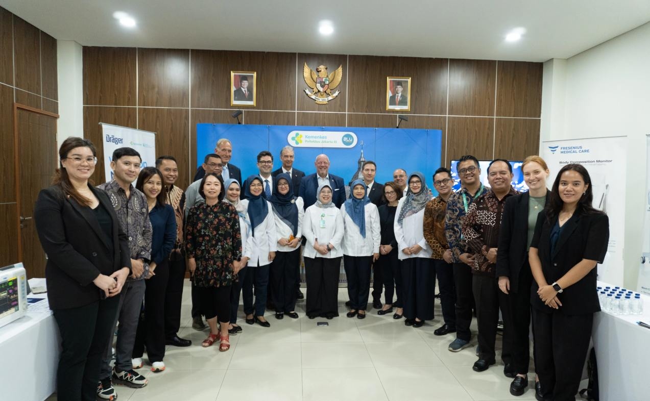 Anna Maria Braun presenting annual report conference titled empowered by technology